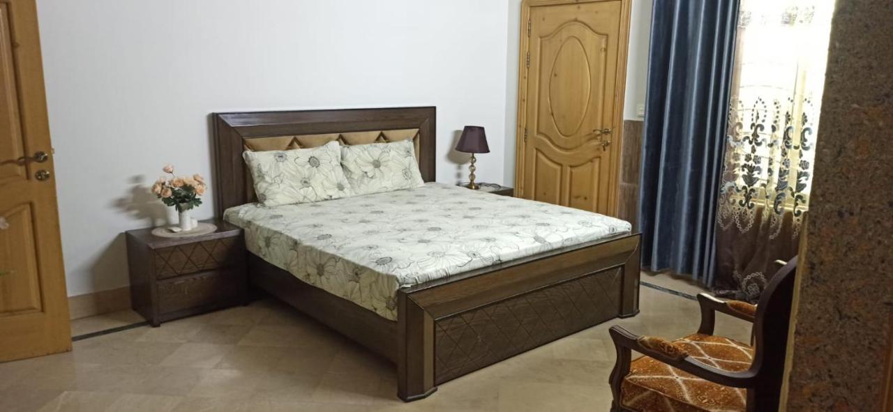 Ivy House Hotel Равалпинди Екстериор снимка