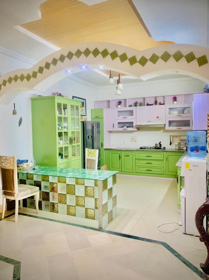 Ivy House Hotel Равалпинди Екстериор снимка